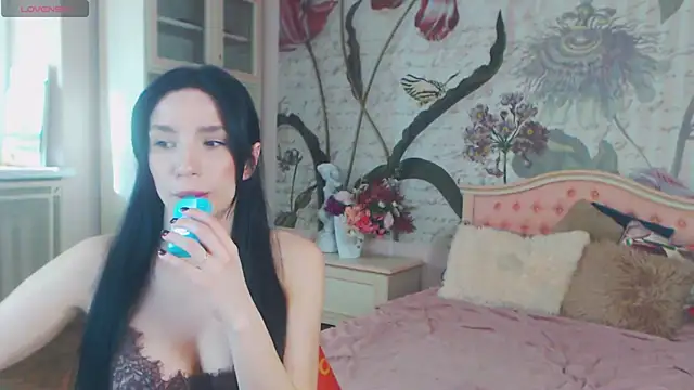 Snapshot of AliciaBow chatting on 03/01/26, 12:29 AliciaBow online show from 03/01/26, 12:29