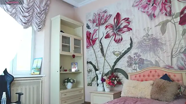 Snapshot of AliciaBow chatting on 04/11/26, 02:10 AliciaBow online show from 04/11/26, 02:10