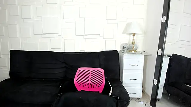 Snapshot of dollpamela chatting on 01/05/25, 11:33 dollpamela online show from 01/05/25, 11:33