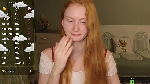 Snapshot of astoria_ross_ chatting on 10/17/25, 03:03 astoria ross online show from 10/17/25, 03:03