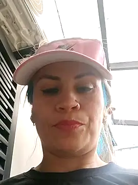 Snapshot of shelby_kutter chatting on 03/05/25, 09:48 shelby kutter online show from 03/05/25, 09:48