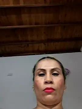 Snapshot of shelby_kutter chatting on 11/19/25, 03:34 shelby kutter online show from 11/19/25, 03:34