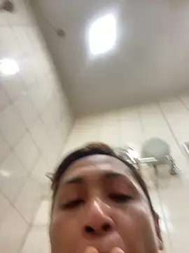 Snapshot of Sanieku chatting on 03/17/26, 08:39 Sanieku online show from 03/17/26, 08:39