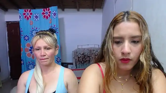 Nicolle Milf online show from 10/10/25, 06:40