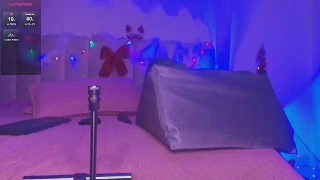 britanyy  online show from 12/04/25, 03:16