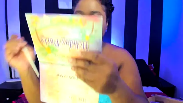 Snapshot of YeminaLeman chatting on 03/14/25, 10:29 YeminaLeman online show from 03/14/25, 10:29