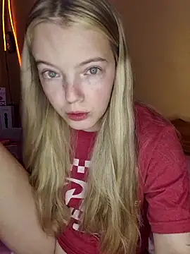 Snapshot of -veranito- chatting on 02/10/25, 03:03 -veranito- online show from 02/10/25, 03:03