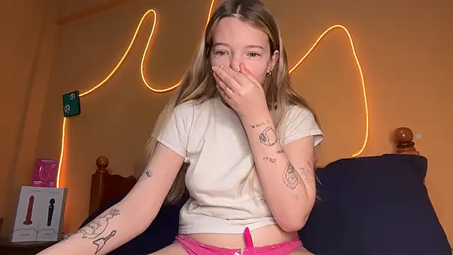 Snapshot of -veranito- chatting on 09/23/25, 09:07 -veranito- online show from 09/23/25, 09:07