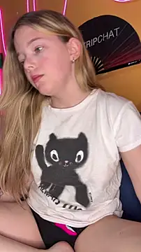 Snapshot of -veranito- chatting on 11/27/25, 09:06 -veranito- online show from 11/27/25, 09:06