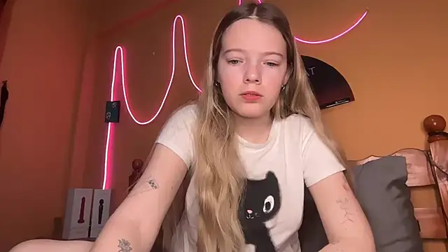 Snapshot of -veranito- chatting on 12/14/25, 03:01 -veranito- online show from 12/14/25, 03:01