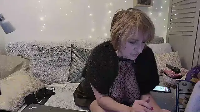 phrynaxh online show from 03/19/25, 04:02