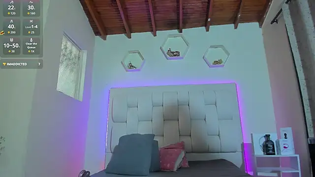 Snapshot of shanakendall chatting on 11/20/25, 02:28 shanakendall online show from 11/20/25, 02:28