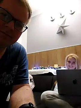 Snapshot of AnnualSunrise chatting on 12/15/24, 07:53 AnnualSunrise online show from 12/15/24, 07:53