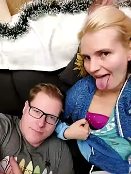 Snapshot of AnnualSunrise chatting on 12/17/24, 07:48 AnnualSunrise online show from 12/17/24, 07:48