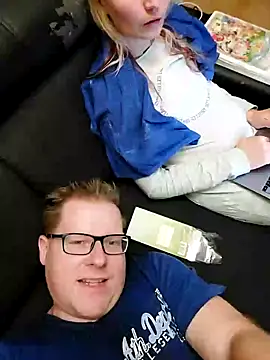 Snapshot of AnnualSunrise chatting on 01/16/25, 06:59 AnnualSunrise online show from 01/16/25, 06:59