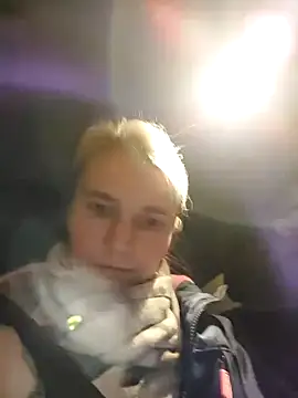 Snapshot of AnnualSunrise chatting on 01/19/25, 06:53 AnnualSunrise online show from 01/19/25, 06:53