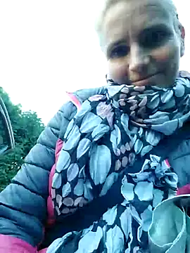 Snapshot of AnnualSunrise chatting on 10/18/25, 02:29 AnnualSunrise online show from 10/18/25, 02:29