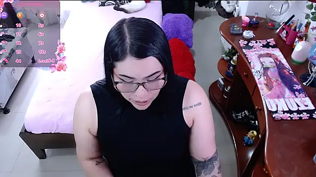 lufek23 online show from 12/20/24, 06:24