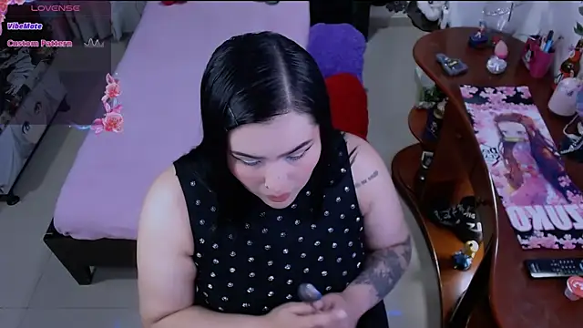 lufek23 online show from 12/26/24, 11:03