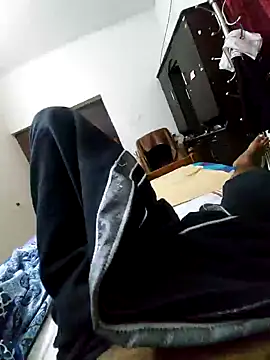 Snapshot of malluflash chatting on 12/10/24, 01:00 malluflash online show from 12/10/24, 01:00