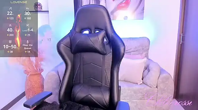 Snapshot of chloerossi chatting on 12/13/24, 10:02 chloerossi online show from 12/13/24, 10:02