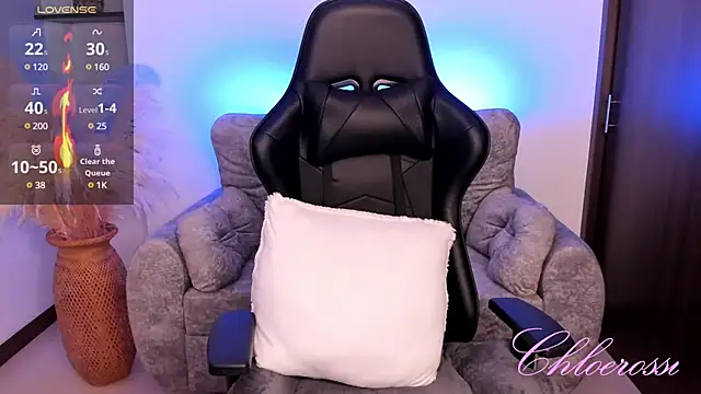 Snapshot of chloerossi chatting on 02/13/25, 10:43 chloerossi online show from 02/13/25, 10:43