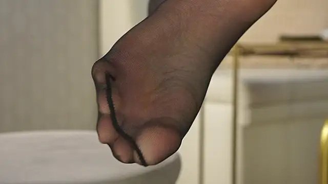 iris vega9 online show from 11/16/25, 01:06