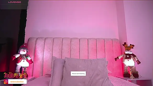 Snapshot of danna_berlin_ chatting on 11/07/25, 07:25 danna berlin online show from 11/07/25, 07:25