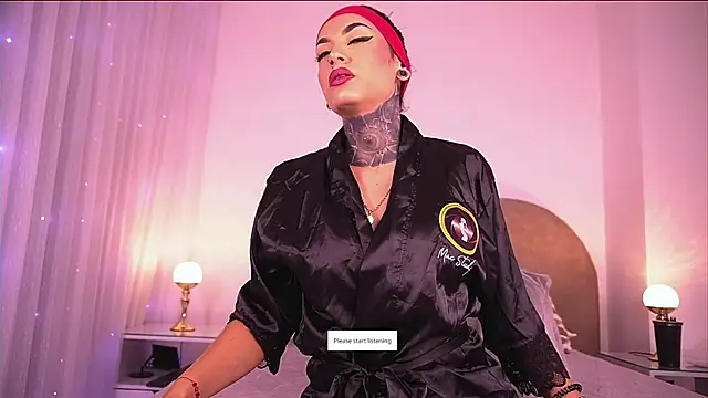 Snapshot of danna_berlin_ chatting on 11/12/25, 07:24 danna berlin online show from 11/12/25, 07:24