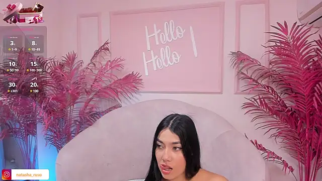 Natasharuso online show from 02/10/25, 11:36