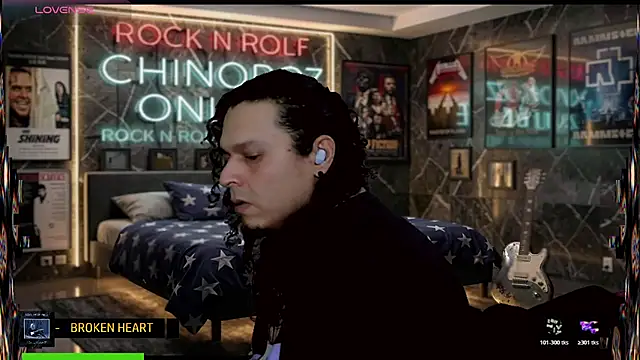 Snapshot of chino_roz chatting on 06/21/26, 07:00 chino roz online show from 06/21/26, 07:00