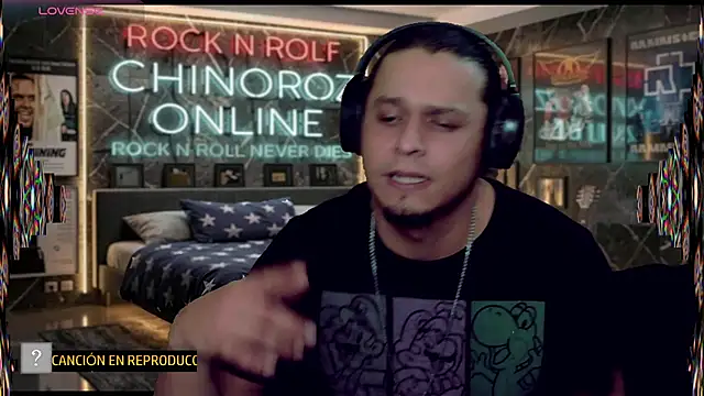 Snapshot of chino_roz chatting on 06/25/26, 07:18 chino roz online show from 06/25/26, 07:18