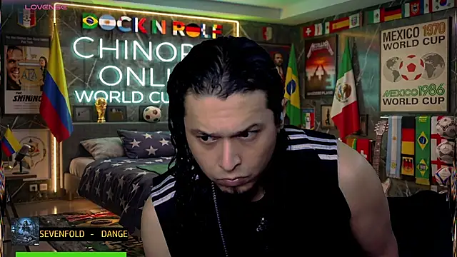 Snapshot of chino_roz chatting on 07/08/26, 05:23 chino roz online show from 07/08/26, 05:23