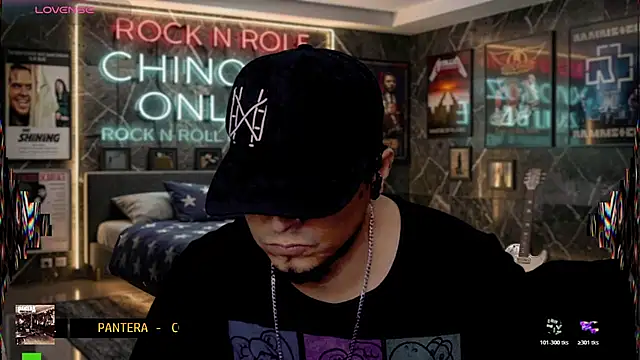 Snapshot of chino_roz chatting on 07/12/26, 08:55 chino roz online show from 07/12/26, 08:55