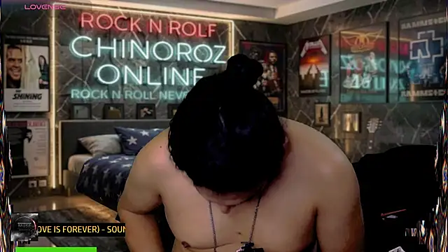 Snapshot of chino_roz chatting on 07/13/26, 09:01 chino roz online show from 07/13/26, 09:01