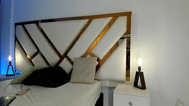 Aron cruz online show from 03/31/26, 01:33