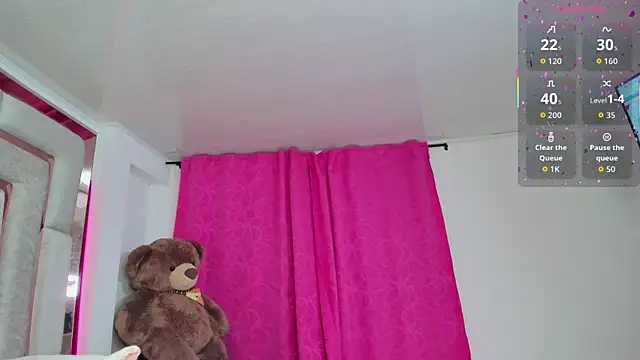 Snapshot of kimjonnes01 chatting on 01/10/26, 02:46 kimjonnes01 online show from 01/10/26, 02:46