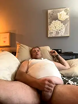 Snapshot of bigjoe7668 chatting on 11/16/25, 05:13 bigjoe7668 online show from 11/16/25, 05:13