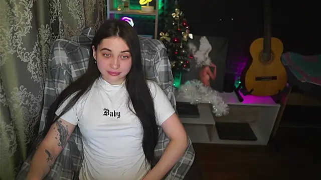 Snapshot of delicatedBailey chatting on 02/13/25, 05:37 delicatedBailey online show from 02/13/25, 05:37