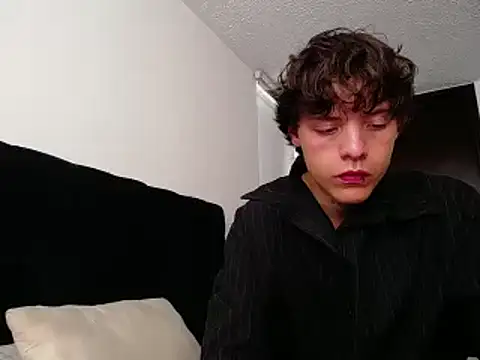 Snapshot of Santiago_kiler chatting on 12/30/24, 08:36 Santiago kiler online show from 12/30/24, 08:36