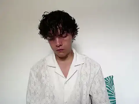 Snapshot of Santiago_kiler chatting on 01/07/25, 05:42 Santiago kiler online show from 01/07/25, 05:42