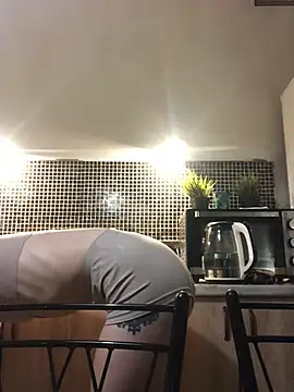 LeyaJohnson online show from 12/07/24, 06:26