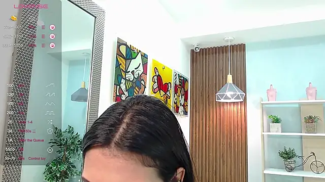 Snapshot of Sassy--Girl chatting on 12/13/24, 02:05 Sassy--Girl online show from 12/13/24, 02:05