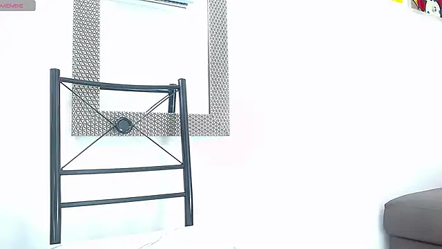 Snapshot of Sassy--Girl chatting on 12/14/24, 01:49 Sassy--Girl online show from 12/14/24, 01:49