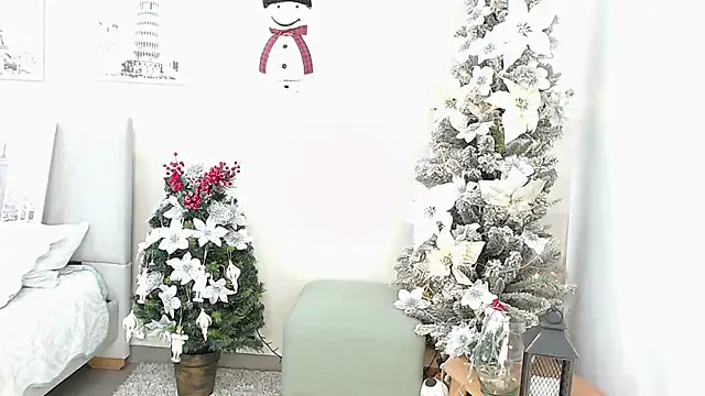 Snapshot of Sassy--Girl chatting on 12/26/24, 06:33 Sassy--Girl online show from 12/26/24, 06:33