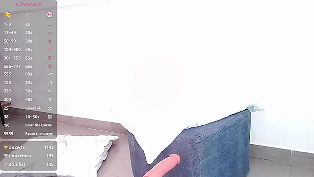 Snapshot of Sassy--Girl chatting on 01/03/25, 10:19 Sassy--Girl online show from 01/03/25, 10:19