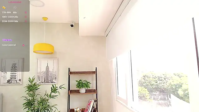 Snapshot of Sassy--Girl chatting on 01/29/25, 04:52 Sassy--Girl online show from 01/29/25, 04:52