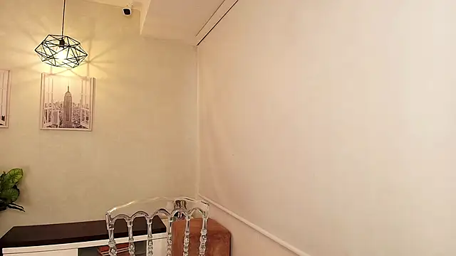 Snapshot of Sassy--Girl chatting on 09/16/25, 06:09 Sassy--Girl online show from 09/16/25, 06:09