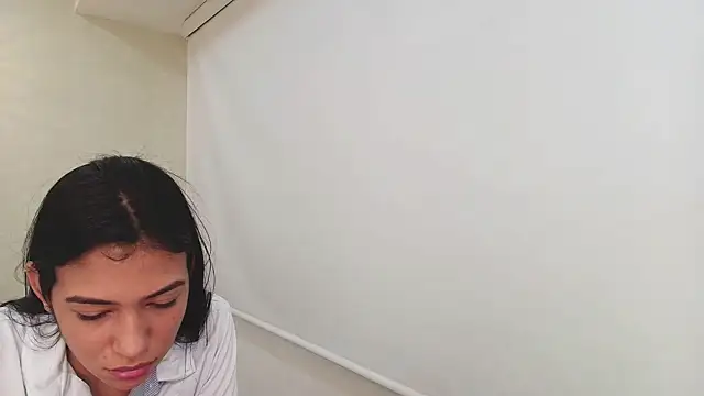 Snapshot of Sassy--Girl chatting on 09/29/25, 06:02 Sassy--Girl online show from 09/29/25, 06:02