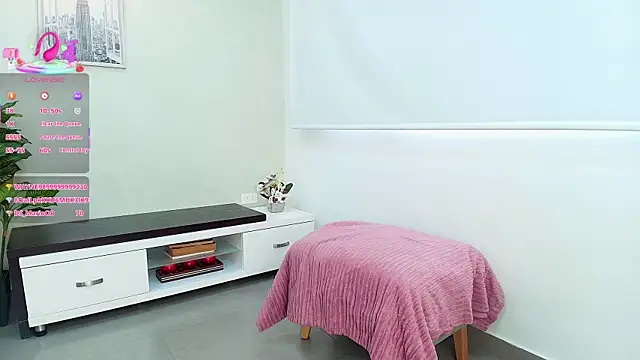 Snapshot of Sassy--Girl chatting on 10/10/25, 06:51 Sassy--Girl online show from 10/10/25, 06:51